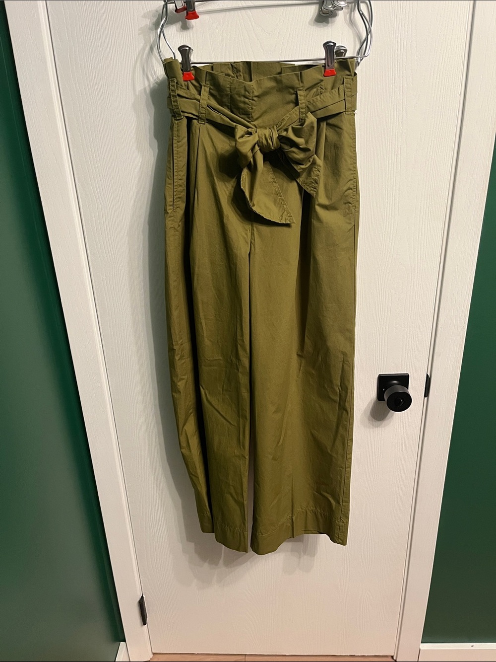 NWT J. Crew wide leg olive green pants. 100% cotton and size 2!